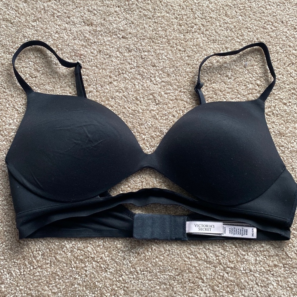 EUC VS Incredible! Padded, wireless bra, size 34c